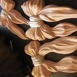 Bow hanging decorations.